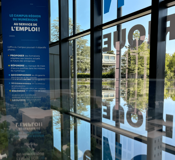 Au service de l'emploi